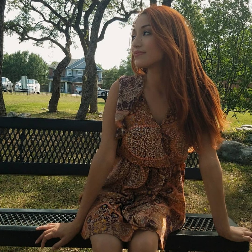 Flowy Pattern Dress - Picture 2 of 3